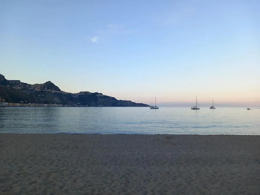 Apartment Meraviglioso A Due Passi Dal Mar Giardini Naxos Italy